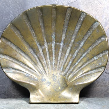Vintage Solid Brass Scallop Shell Trinket Dish | Heavy Brass, 12oz. | Vintage Patina | Vintage Ring Dish 