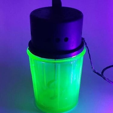1930s Uranium Glass Vidrio Corp Mixer Cicero Illinois Green Depression Glass 