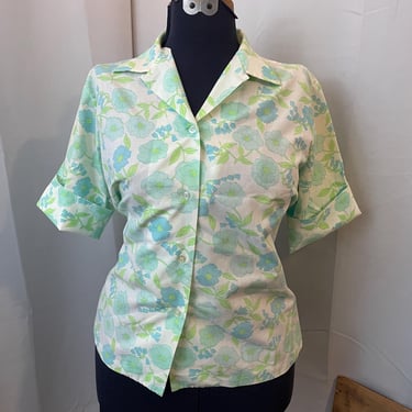 1960s Vintage Floral Camp Shirt Blue White Big Ditsy Floral 38 L 