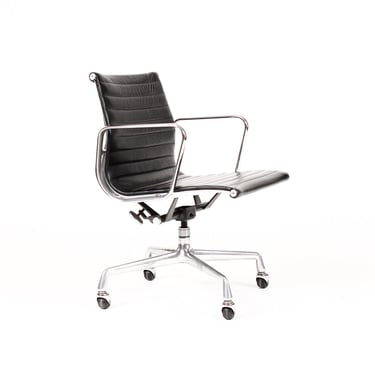 Mid Century Vintage Aluminum Group Desk Chair — Charles Eames for Herman Miller — Black Leather 