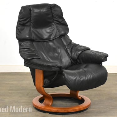 Ekornes Stressless Black Leather Recling Chair 