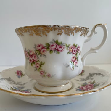 Royal Albert Tea Cup - Dimity Rose Bone China made in England 