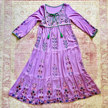 AS-IS *** Modern Vintage 1970s 70s Style Indian Floral Embroidered Purple Tiered Long Sleeve Maxi Boho Colorful Dress (small/medium) 