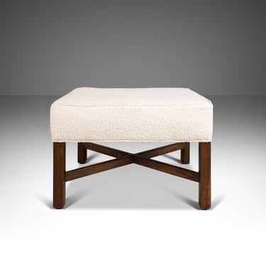 Mid Century Ottoman / Footstool / Bench After Edward Wormley for Dunbar Newly Upholsterd in Knoll Fabrics White Bouclé, USA, c. 1960s 
