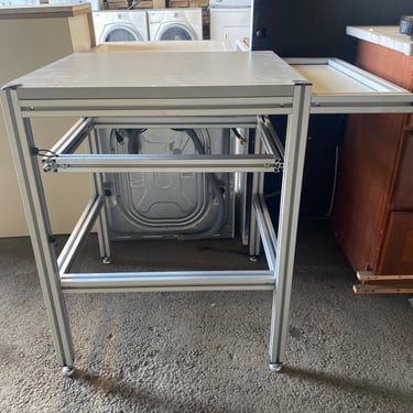 Metal Table with Shelf 40 x 38 x 27.5
