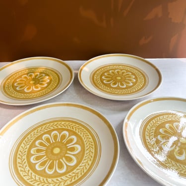 Yellow Flower Ceramic Plates