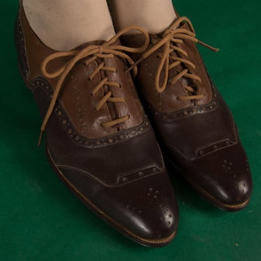 1920s Shoes -  Size 6 6.5 - Sporty Deadstock Vintage 20s Two Tone Leather Spectator Oxfords with Decorative Captoe and Brogueing 