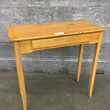 Maple Side Table (Seattle)