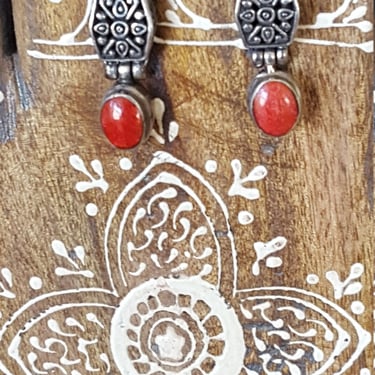 Bali Gemstone Earrings~Burnt Orange Agate Gemstone & Sterling Silver 925~Bali Silver work~Elegant Vintage Earrings~JewelsandMetals. 