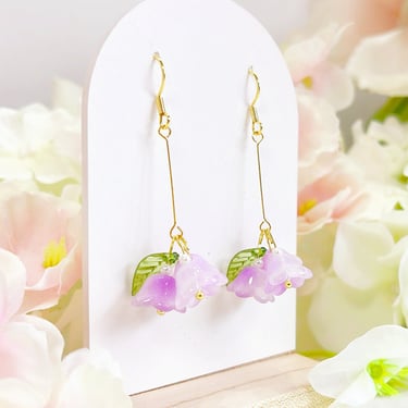 E157 lily of the valley dangle earrings, Wisteria flower earrings, Dangle Earrings, Purple Earrings, lily Flower Earrings, Fairycore Earring 
