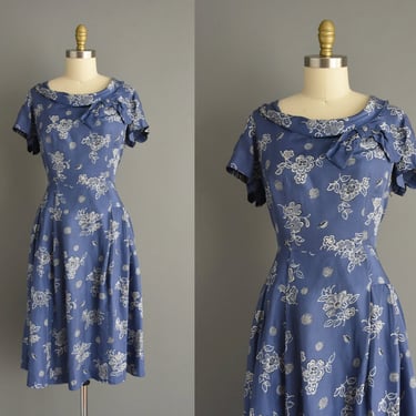 1950s dress | Blue Rayon Floral Print Summer Day Dress | XXL Plus Size | 50s vintage dress 