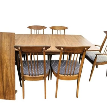 Broyhill Sculptra dining set table and 6 chairs  | 