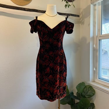 Night Way USA Made Vintage 1960s Red Floral Velvet Off Shoulder Dress Size 6 