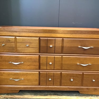 Vintage Harmony House Dresser (Seattle)