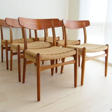 Set of 6 Danish Modern Hans Wegner Teak and Oak Dining Chair Ch-23 Carl Hansen and Son with New Paper Cord Seat 