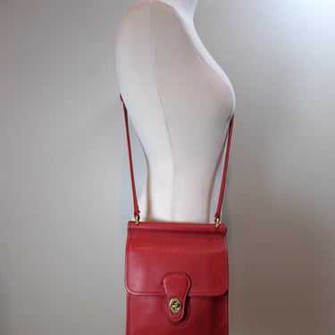 Red Leather Crossbody Vintage 1990s Fold Over Flap Purse with Brass Turn-Lock Leather Shoulder Bag Convertible Cross Body Bag Red Handbag 