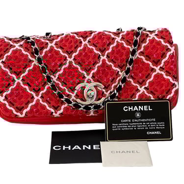 Vintage CHANEL Red Patent Leather Quilted Classic Flap CC Turnlock Shoulder Bag Authentic 