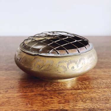 Vintage Indian Brass Flower Frog 