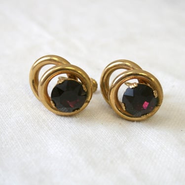 1950s Purple Rhinestone and Gold Circles Screw Back Earrings 
