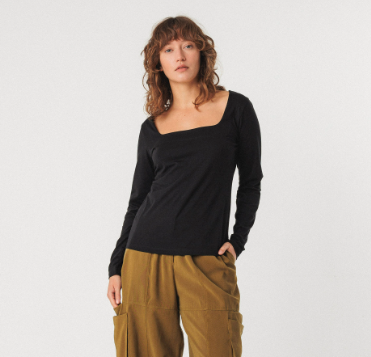Zuntz Long Sleeve Tee in Black