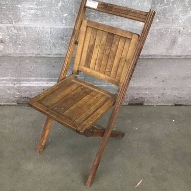 Vintage Wood Folding Chair (Seattle)