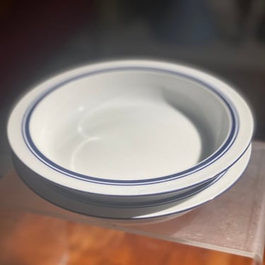 Pair Dansk Bistro Rimmed Soup/Salad Bowls in Chistianhavn White Trim Blue 