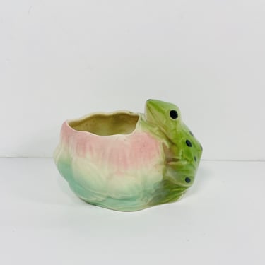 Vintage McCoy Pottery Green Frog And Lotus Flower Planter / Unsigned / FREE SHIPPING 
