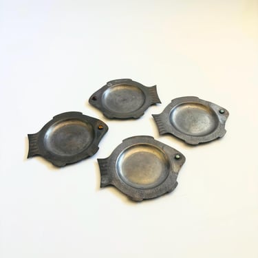 Metal Fish Trays - Set of 4 
