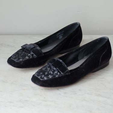 black velvet flats | 90s y2k vintage black floral embroidered loafers | US size 6.5 