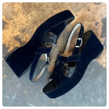 1940s Navy Blue Velvet Peep Toe Wedge Platform Heels - 7.5 