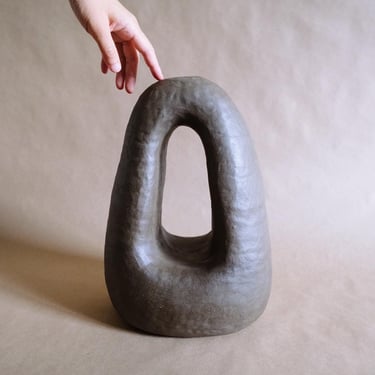 Fora Vase - XL // handmade ceramic pottery 