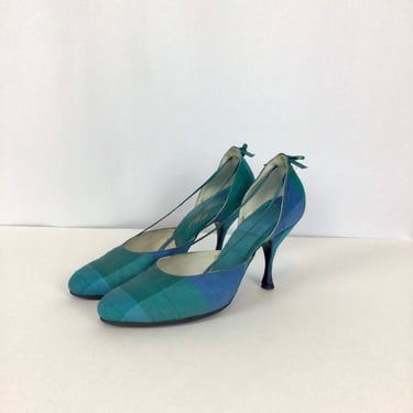 Vintage 50s shoes | Vintage blue silk madras plaid pumps | 1950s Tres Chic heels 