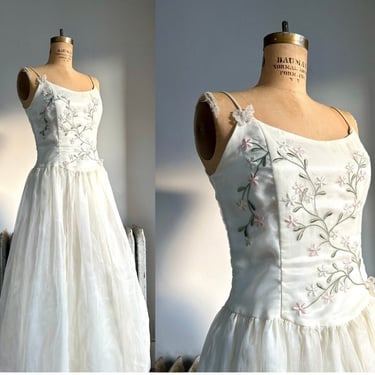 y2k Size M/L White Winter Prom Dress by Scott McClintock 