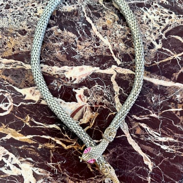 Short Rosy Eyed Snake Necklace