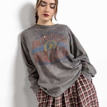 BOSTON MARATHON 1996 LONG Sleeve Graphic Tee Over Dyed Black Tie Dye Grey Vintage UsA Made / Large 