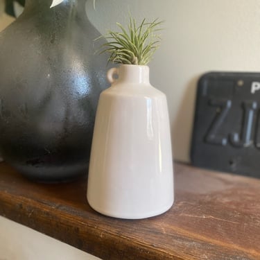 Small white handled sleek flower vase, modern pottery plant holder, natural vase shelf decor, minimalist art pottery vase, 