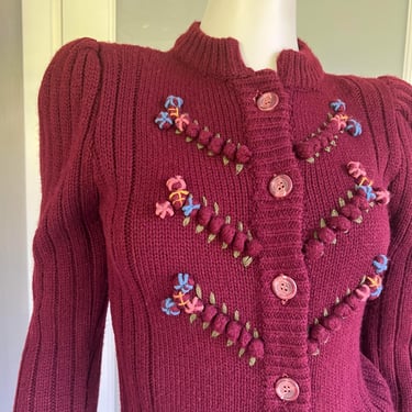 vintage 70s does 40s burgundy floral Austrian style sweater cardigan XS-M 