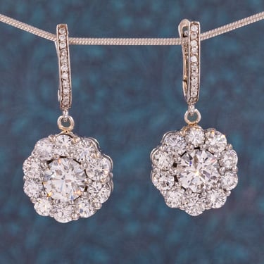 18 Karat White Gold Diamond Cluster Earrings