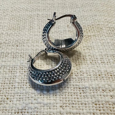 Marseille Textured Hoop Earrings