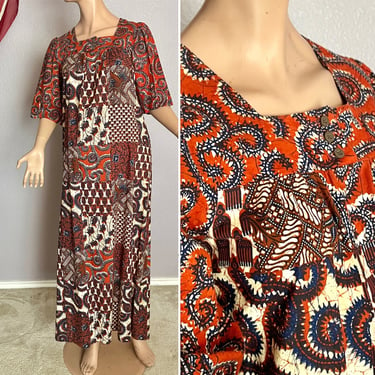 Bohemian Beauty Caftan, Batik Print Vintage 70s Maxi Dress, Hippie Boho Kaftan 