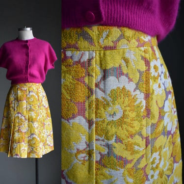 Vintage 1960s Tapestry Skirt / Yellow Floral Tapestry Skirt / Vintage Yellow Floral Skirt. Small / 60s Mod Skirt / 70s Pleated Skirt 