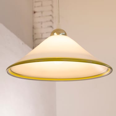 Leucos vintage pendant lamp in white Murano glass outline yellow and clear glass, handmade '80 Made in Italy. 