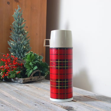 Vintage Thermos / red and black plaid Thermos / 1 1/2 pint Thermos Bottle / camping cabin lake decor / 70s thermos bottle / Christmas decor 