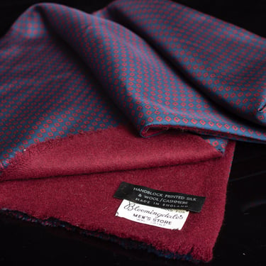 Bloomingdales Mens Silk & Wool Cashmere Opera Scarf Made In England 