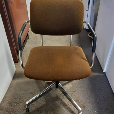 Vintage Rolling Desk Chair