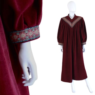1970s Vanity Fair Cranberry Red Robe - 1970s Womens Robe - Vintage Vanity Fair Robe - 1970s Dressing Robe with Gold Trim | Size Extra Large 