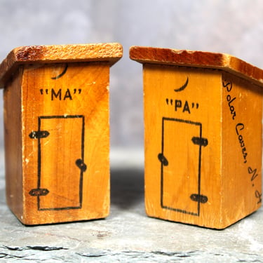 Hilarious Ma & Pa Outhouse Vintage Salt and Pepper Shakers | 1950s New Hampshire Souvenir | Polar Caves, NH | Made of Wood 