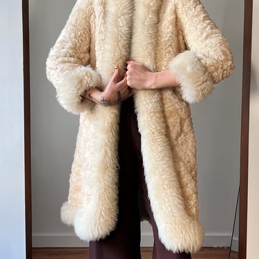 70s Ivory Curly Lamb Coat | S-M