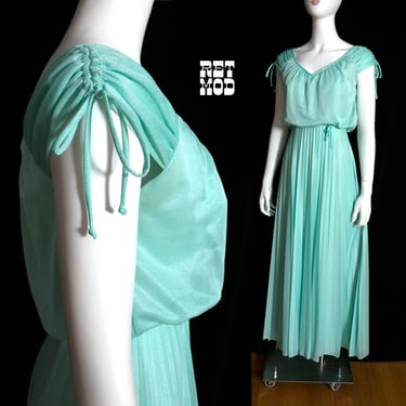 Lovely Vintage 70s Minty Green Long Maxi Dress with A Grecian Vibe 