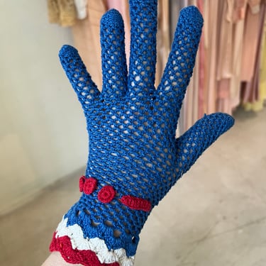 Rare 1930s red white and blue crochet gloves museum Quality 